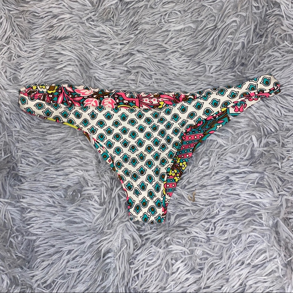 Vitamin A reversible pattern bikini bottoms